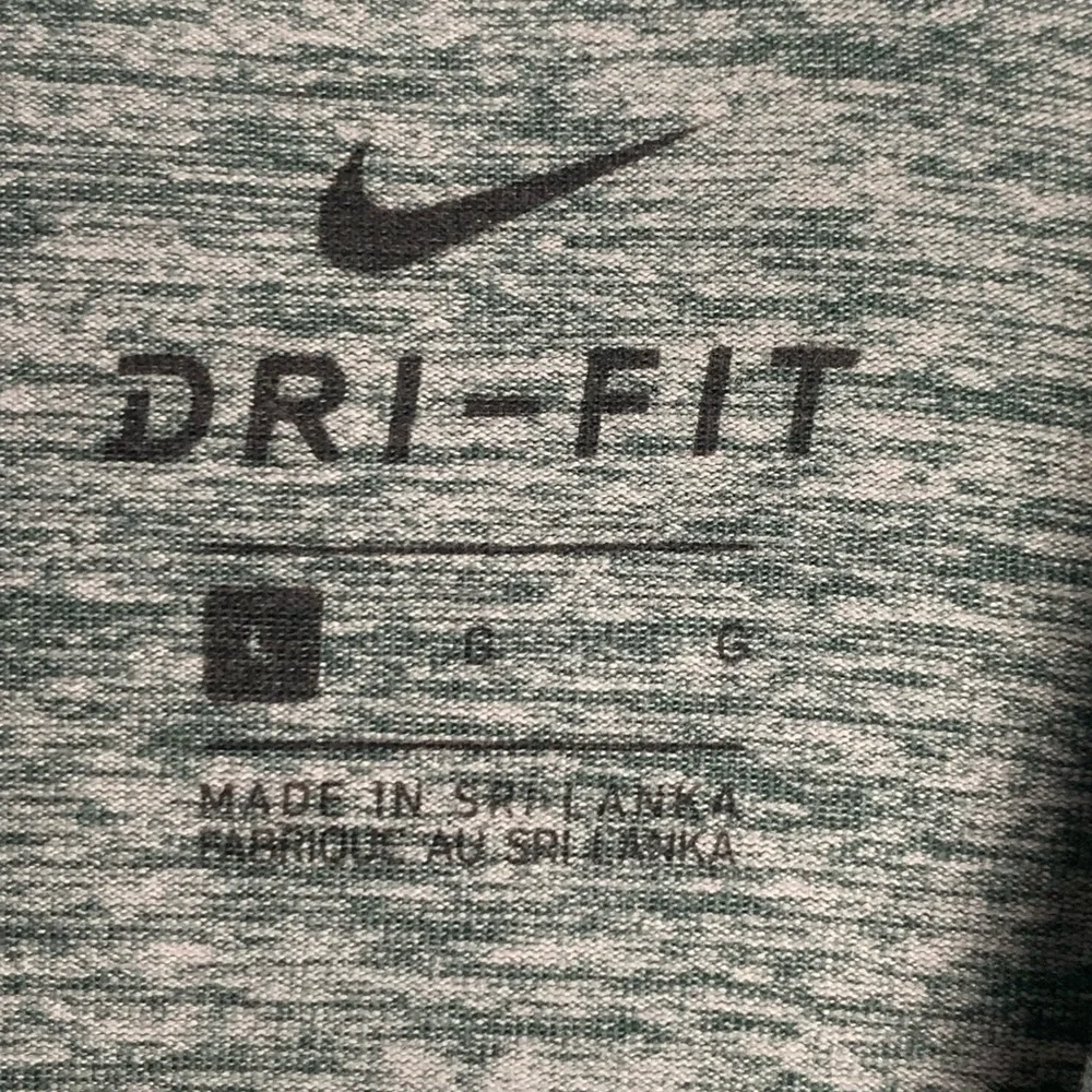 Nike Dri Fit Men Size Large‎ 1/4 Zip long sleeve performance athletic shirt Blue